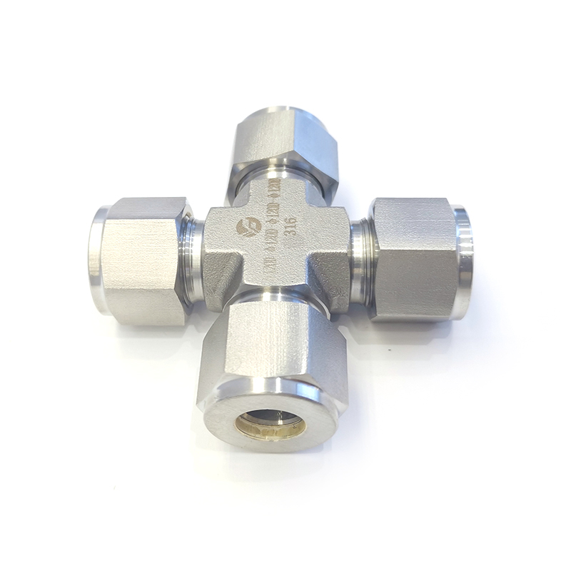 雙卡套四通中間接頭